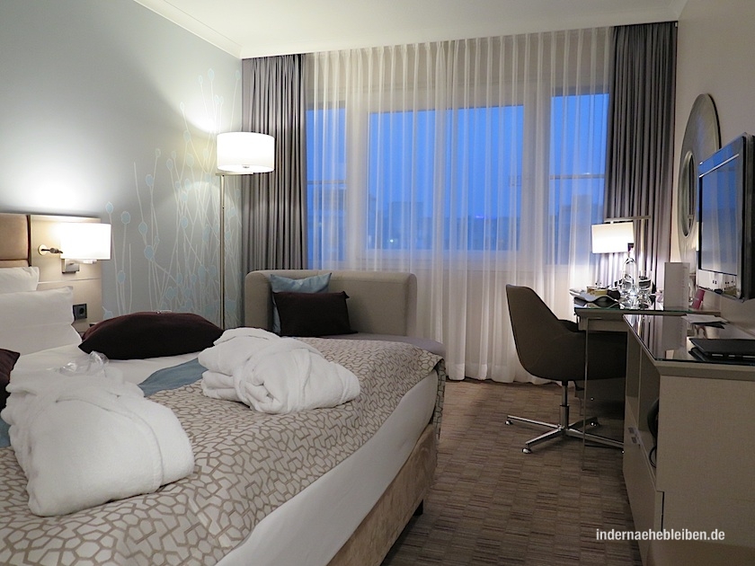 Crown Plaza Berlin City Centre Zimmer