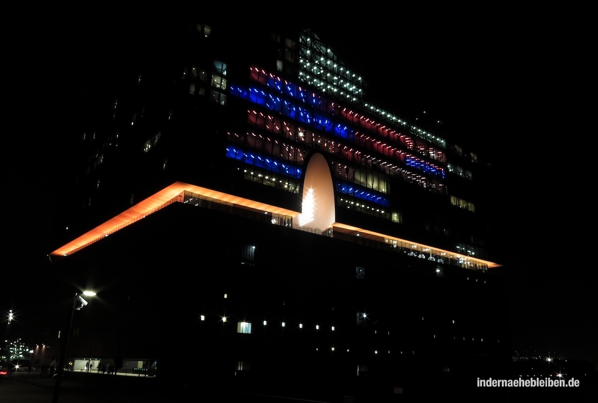 Elbphilharmonie nachts