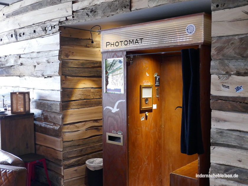 Photomat